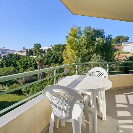 Bright And Spacious 2 Bed *