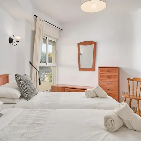 Bright And Spacious 2 Bed Apartament